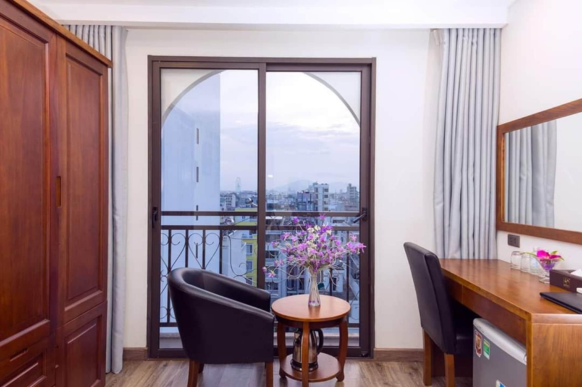 Royal Charm Hotel Da Nang Exterior foto